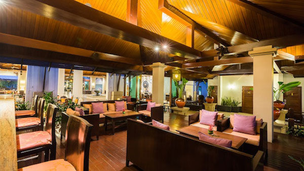 PRAOTAWAN LOBBY LOUNGE